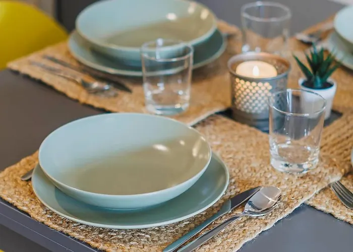 Apartment Little - Elegant & Quiet With Balcony Near Center Bari