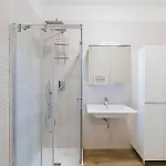 Little - Elegant & Quiet With Balcony Near Center Apartamento *