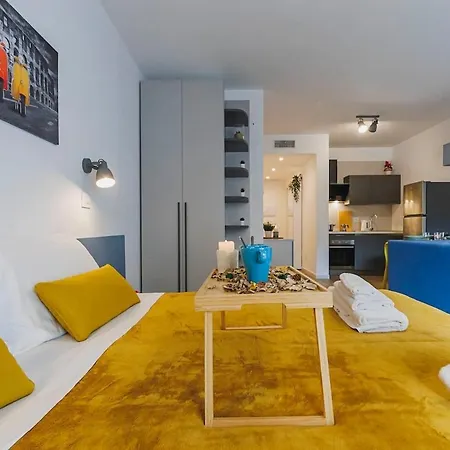 Little - Elegant & Quiet With Balcony Near Center Bari